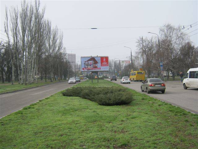 Billboard Zaporizhzhya,  st. Borodinskaa - st. Ajvazovskogo (s Borodinskogo)