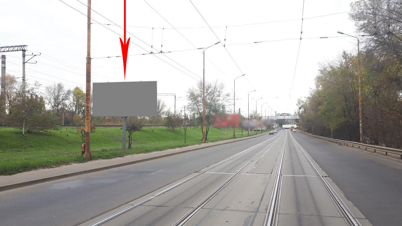 Billboard Dnipropetrovsk,  zaizd na Amurs'kij mist z Livogo berega