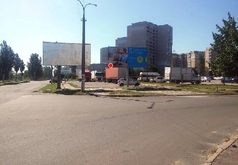 Білборд, бігборд (борд)  Дніпродзержинськ,  просп. Дружби Народів, навпроти гіпермаркету "Епіцентр"(4)