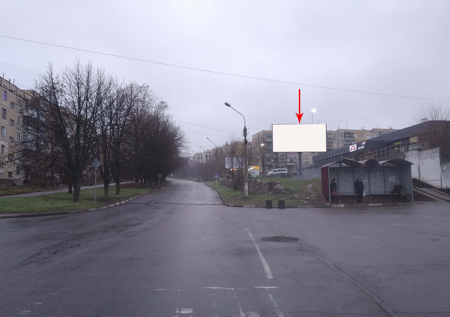 Білборд, бігборд (борд)  Нікополь,  вул. В Усова (біля АТБ-маркету)
