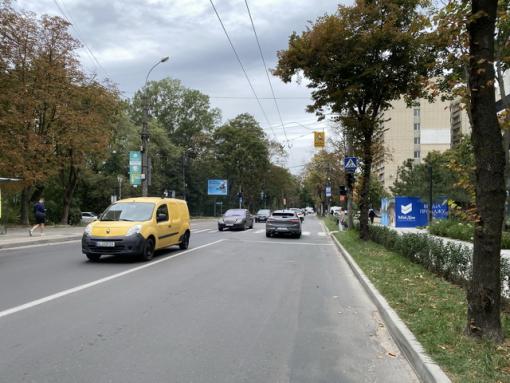 Бэклайт Львов,  вул. Зелена – Липова Алея (до центру), розмір 2,3 х 3,2 м скролл
