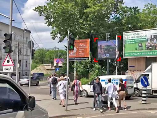 Видеоборд Львов,  пл. 700-річчя Львова, 2, розмір 2,3 х 3,2 м екран