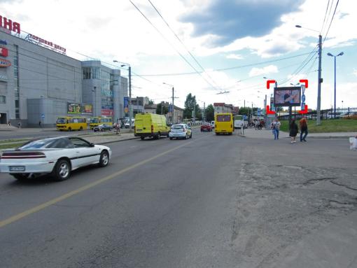 Видеоборд Львов,  вул. Городоцька (навпроти ТЦ "Скриня"), розмір 2,3 х 3,2 м, екран