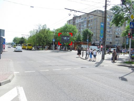 Видеоборд Львов,  вул. Сихівська – Кавалерідзе , розмір 2,3 х 3,2 м, екран