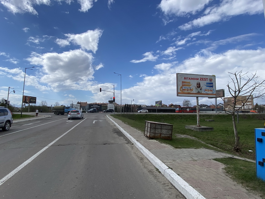 Билборд Львов,  вул. Городоцька, 302 (заїзд на ТЦ "Епіцентр", с. Зимна Вода), місце 8