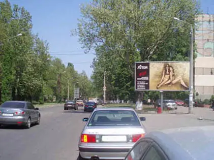 Білборд, бігборд (борд)  Одеса,  вул. Варненська (к-тр. "Сінема Парк")