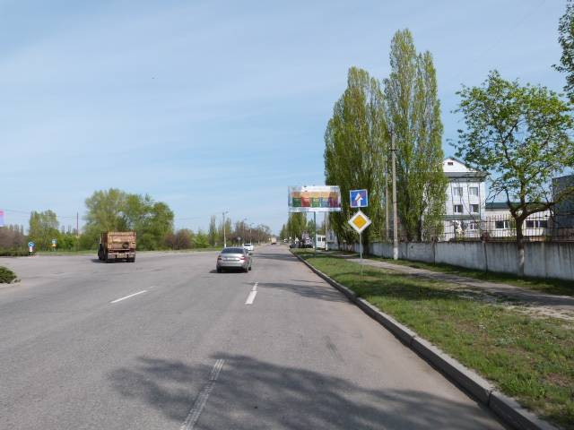Billboard Kremenchuk,  st. Velika  naberezna, perehr. z st. Flots'kou, 2, r-n avtorinku, bila viddilenna Novoi Posti No1