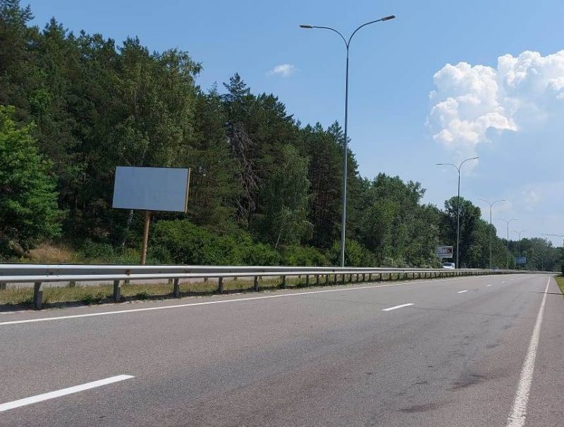 Білборд, бігборд (борд)  Вишгород,  м. Вишгород, траса Р-69 "Київ-Вишгород-Десна", км 19+500 право, через 850м після повороту на вул. Яблунева