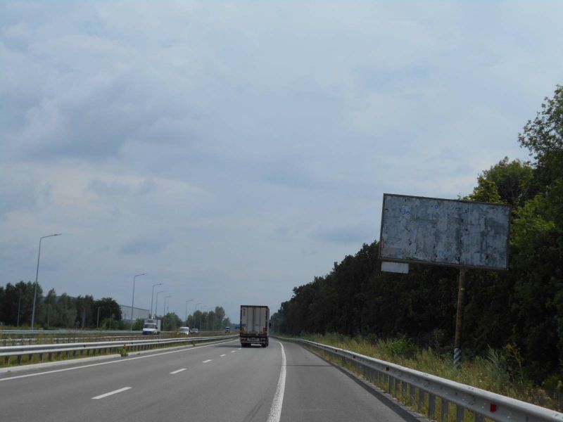 Billboard Kalynivka,  s. Kalinivka, trasa M-01 "Kiiv-Cernigiv-Novi Arilovici", km 36+200 livo, ob'izd m. Brovari, navproti Trans-Logistik