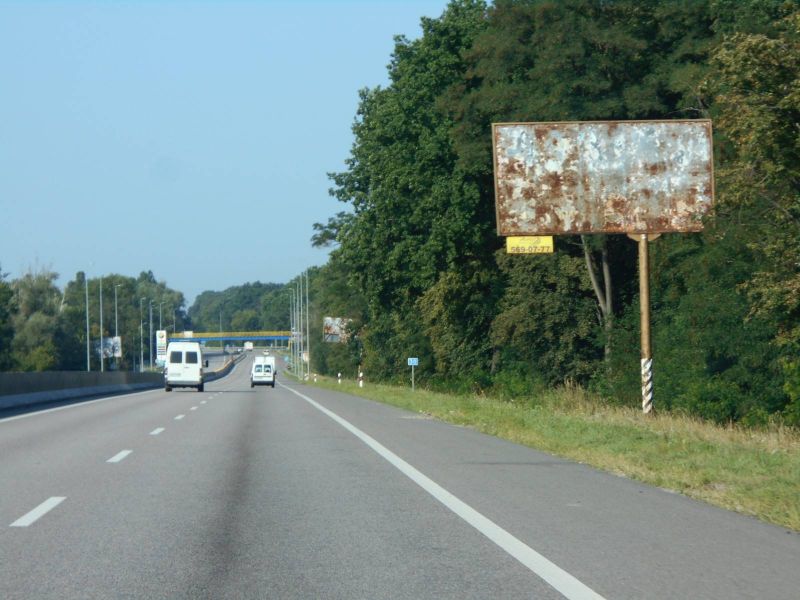 Билборд Глеваха,  смт. Калинівка, траса М-05 Київ-Одеса, км 29+650 право, через 650м після повороту на вул. Вокзальна та АЗС КЛО, за 850м до АЗС АМІК