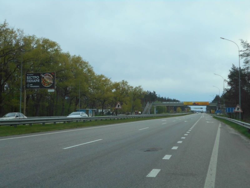Билборд Иванков,  с. Іванків, харківська траса, траса М-03 "Київ-Харків", км 48+500 ліво, біля автобусної зупинки, через 450м після АЗС Sun Oil, за 150м до АЗС GLUSCO та повороту на вул. Любарецька