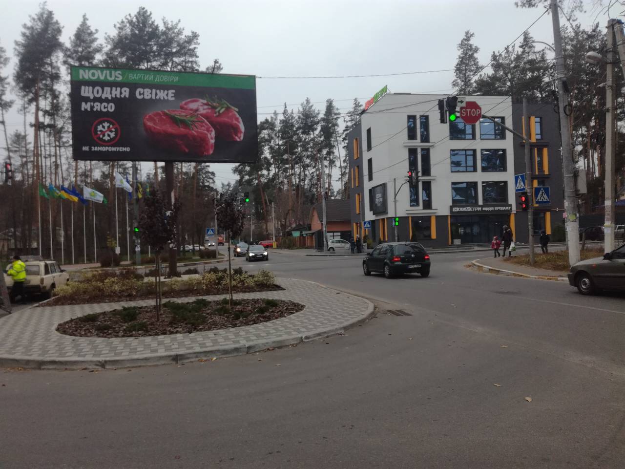 Billboard Irpin,  st. Puskins'ka (na rozi z st. Universitets'ka)