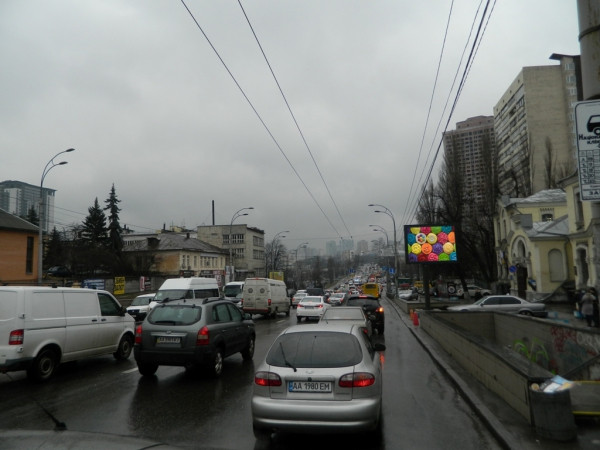 Билборд Киев,  вул. В. Чорновола, 28/1 - "Охматдит" в напр. просп. Повітряних Сил (Повітрофлотський)