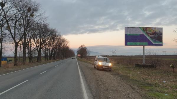 Білборд, бігборд (борд)  Закарпаття траси,  Траса з с. Вілок, в сторону м. Виноградово