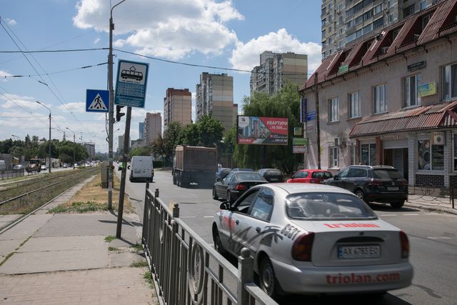 Billboard Kyiv,  Avtozavods'ka st., 83 (ZK "Berezans'kij, Apteka 36,6), v napramku Ivaskevica Aroslava st.