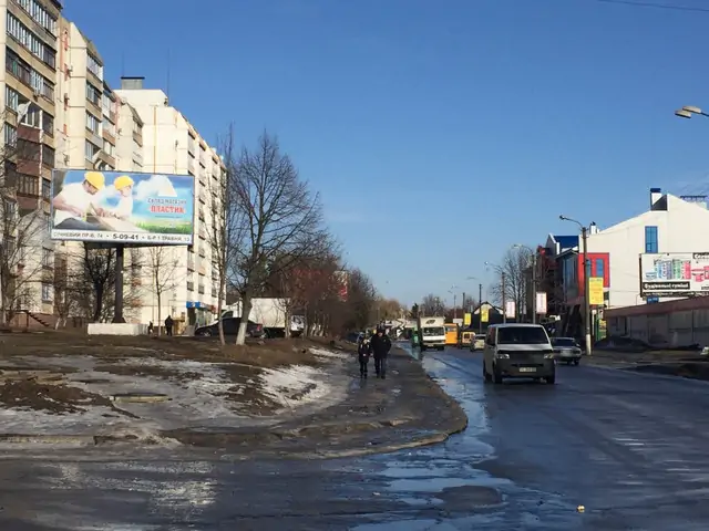 Білборд, бігборд (борд)  Біла Церква,  вул. Павліченко, біля житлового будинку, № 28, біля АТБ