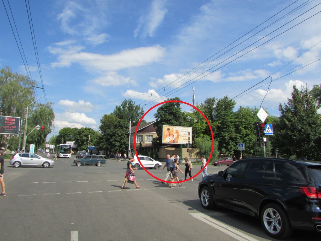 Prismatron, prism Poltava,  I.Mazepi st. (Kalinina) ta Grusevs'kogo st. (perehr.)