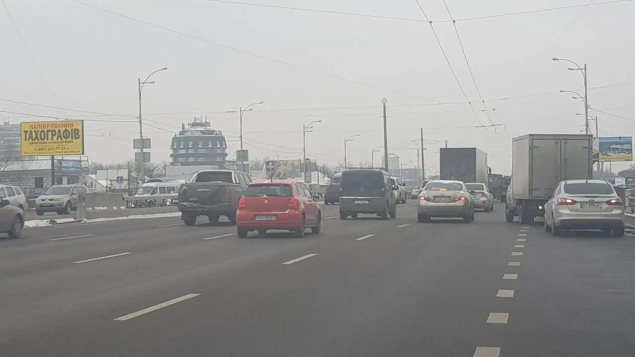 Білборд, бігборд (борд)  Київ,  Большая окружная напротив ТЦ Апрель,выезд с просп. Леся Курбаса (50-річчя Жовтня)