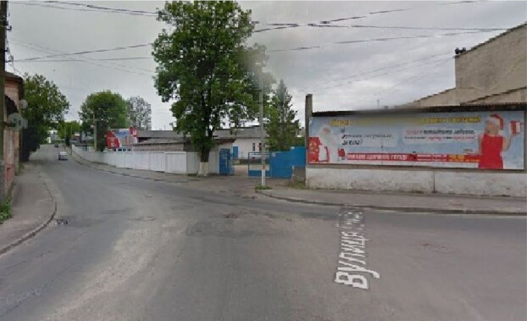 Billboard Ternopil,  st. Tatars'ka - pidjom na "gorbatij mist" (livij)