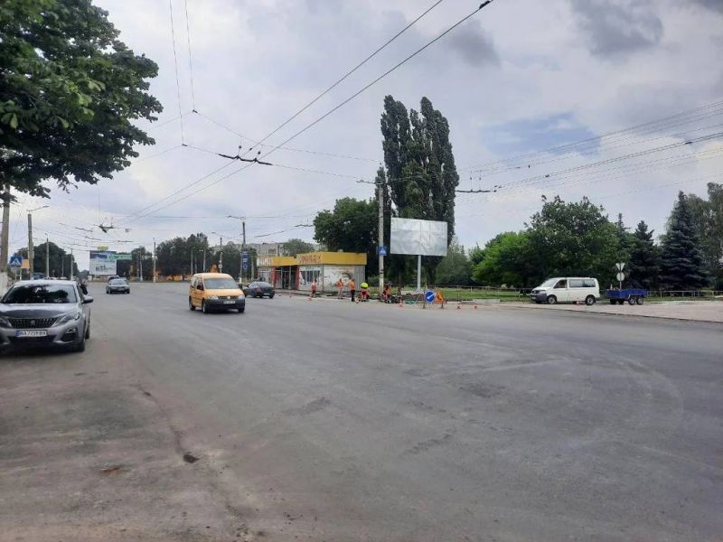 Billboard Kirovograd,  st. Suhevica (bila avtovokzalu No1)