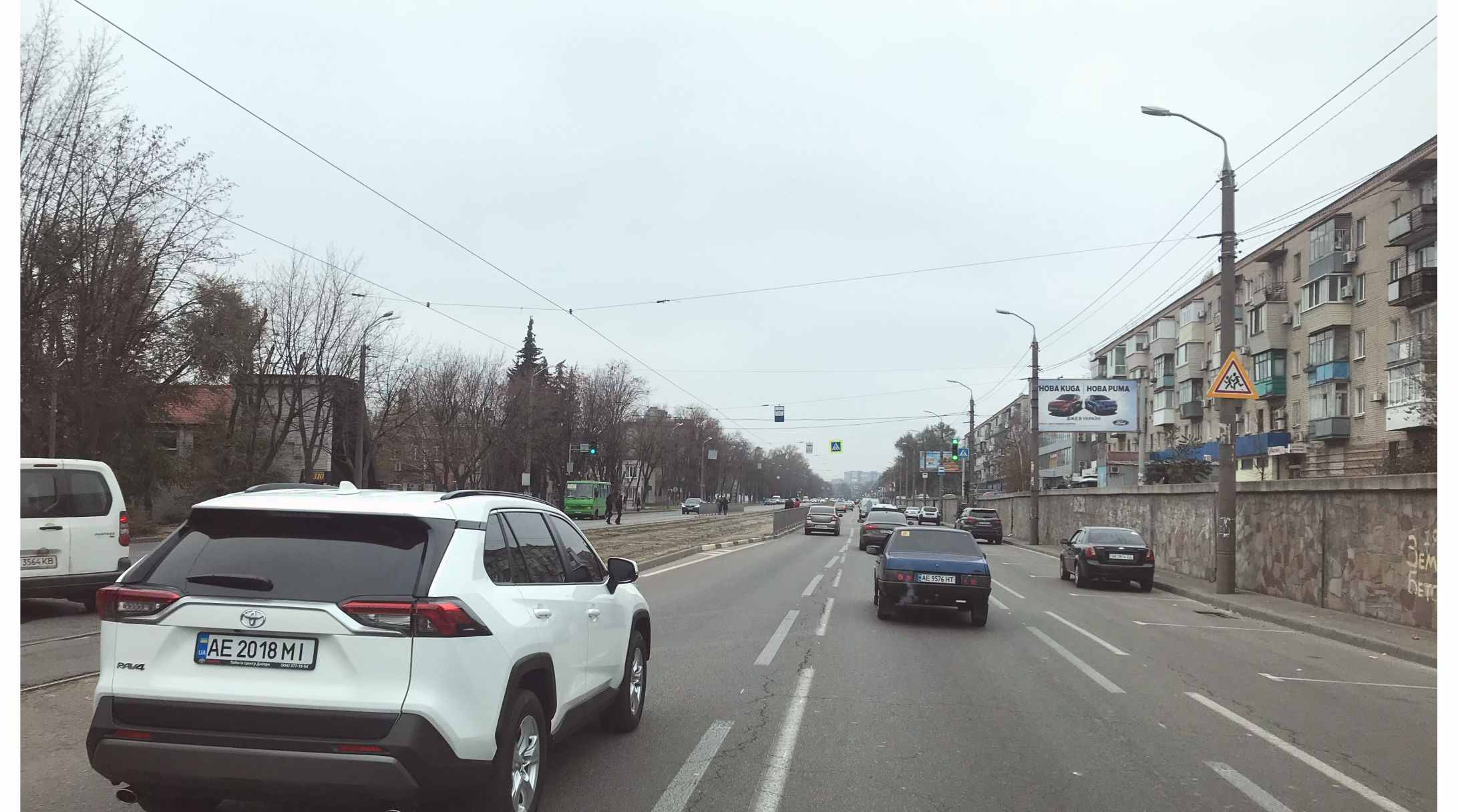 Billboard Dnipropetrovsk,  Bogdana Hmel'nickogo av., 8, iz centra