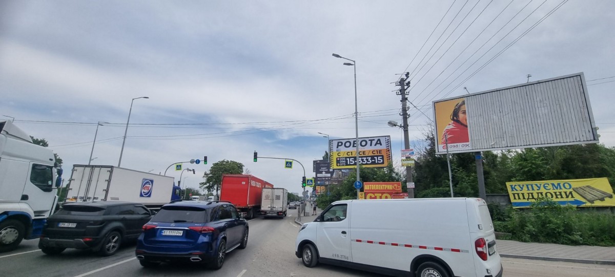 Билборд Киев,  Кільцева дорога (на світлофорі перед зупинкою с.Жуляни-2 ( в напрямку ст.м. Теремки)