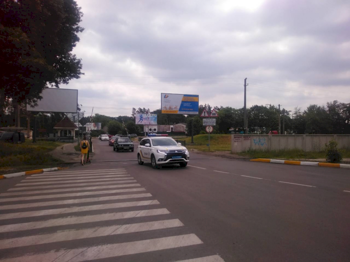 Billboard Irpin,  m. Irpin' II- st. Central'na ZD Pereizd v Irpin' zliva