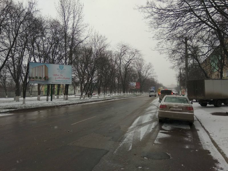 Билборд Каменец-Подольский,  пр. Грушевського - 80 м. після вул. Червоноарійська (на Чернівці)