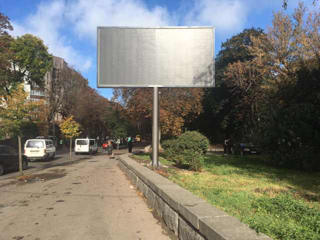 Video billboard Rivne,  st. Cornovola, 25