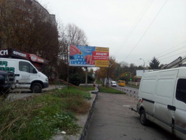 Billboard Rivne,  Dubens'ka, 44 (kinceva zupinka mis'k. transportu)