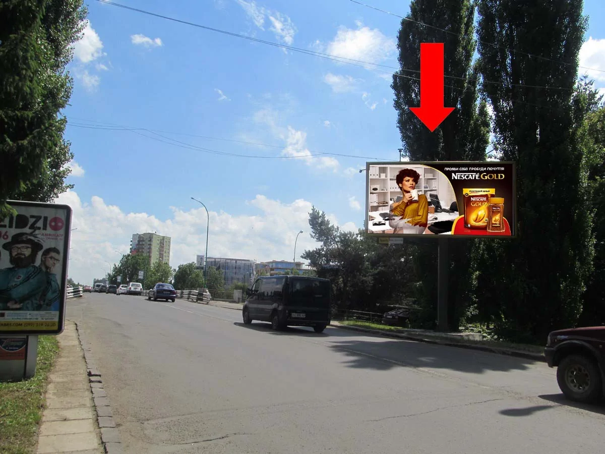Призма Ужгород,  Дружби Народів пл. - Студентська Набережна вул., перед мостом, в бік Хмельницького пл.