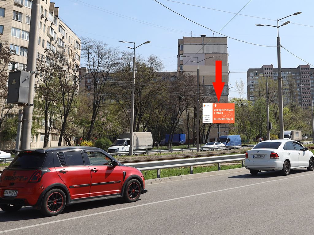 Billboard Kyiv,  Simirenka st., 5 - st. Grigorovica Bars'kogo, v storonu st. Bulgakova