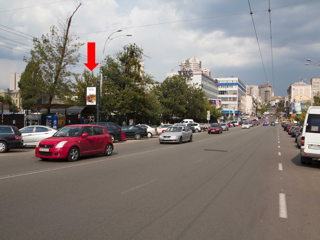 Citylight Kyiv,  Petluri st., 25, bila avtostancii "Kiiv", v storonu centru