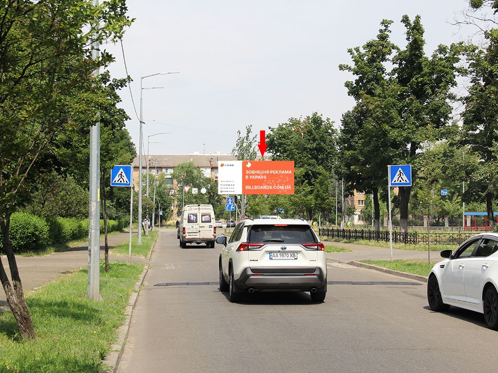 Билборд Киев,  Тампере вул., 17/2 - пр. Миру, на світлофорі, в сторону бул. Верховної Ради