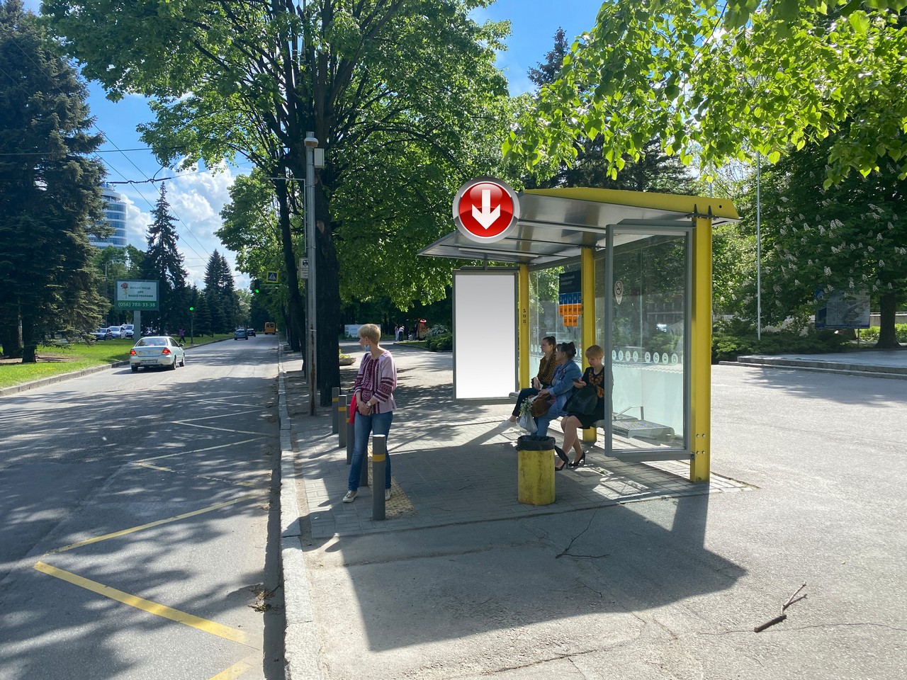 Non-standard Dnipropetrovsk,  Pr.Gagarina, bila bud.72, DNU im.O.Goncara