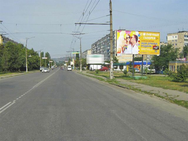 Billboard Krivy Rig,  mkr. 7-j  Zaricnij, Sokolovskaa st., 7 (rinok, "ATB"), do  Kresovs'koi dambi