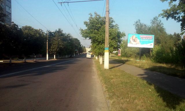 Billboard Zhytomyr,  Cudnivs'ka st.,109 ( Zitomir'skij centr zajnatosti, 200m do PrivatBanku, AZS Ultra)