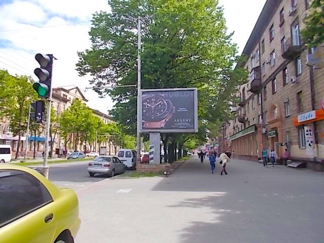 Scrolller, scroll Zaporizhzhya,  Sobornij av.,149 ( "Renesans Kredit", "Osadbank")