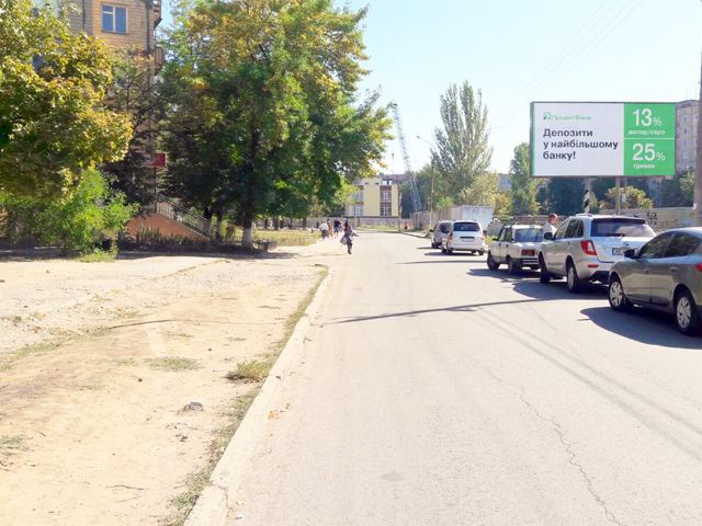 Billboard Krivy Rig,  Spivdruznosti st., 72 ( mkr. Ubilejnij)