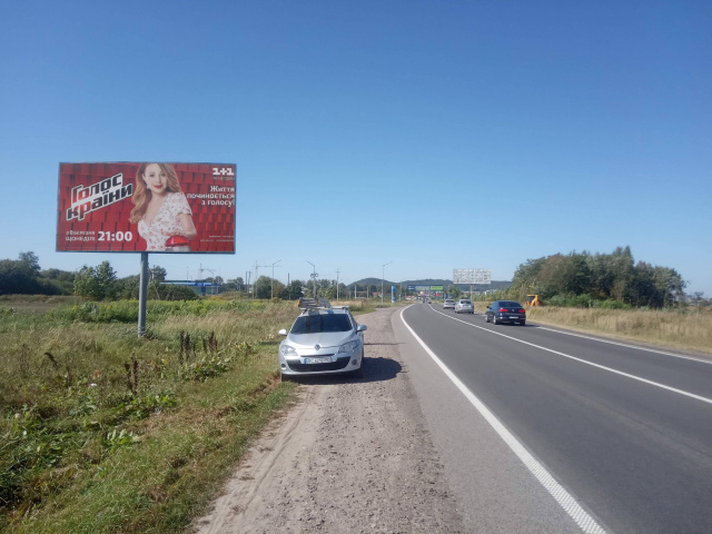 Billboard Lviv route,  Трасса Тернополь-Львов, (в'їзд у Львів) 1100 м. до Галицької вул.