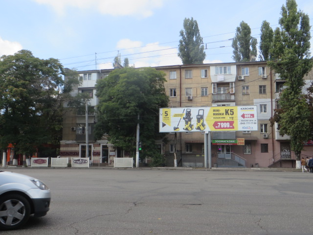 Билборд Одесса,  Люстдорфская дорога №88-б Комарова Михайла вул. (Космонавта Комарова) А