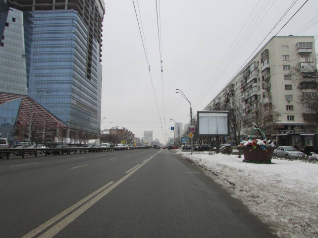 Видеоборд Киев,  просп. Берестейський (Перемоги), 16 (навп. Центрального Палацу РАЦС), рух в напр.ст.м."Політехнічний Інститут"