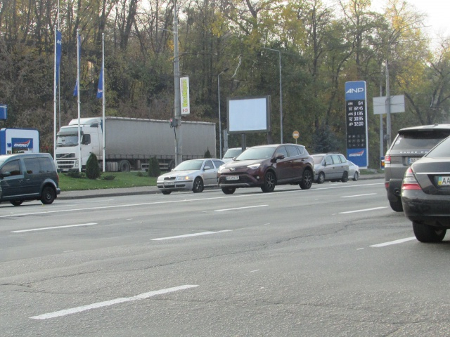 Scrolller, scroll Kyiv,  Mihnovs'kogo M. (Druzbi Narodiv) bul-r, 42 (AZS ANP)