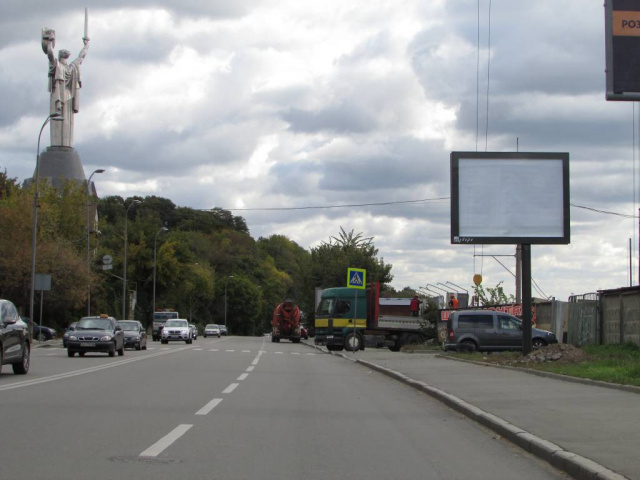 Скроллер Киев,  Старонаводницька, 40