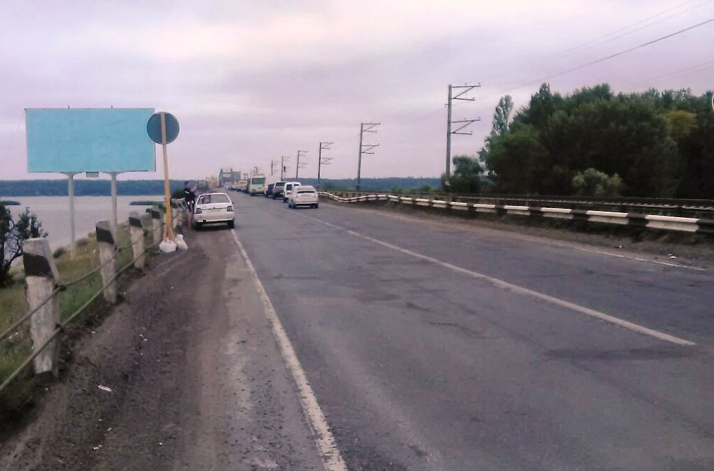 Billboard Cherkasy trasi,  Cerkas'ka damba , pisla mostu, v"izd