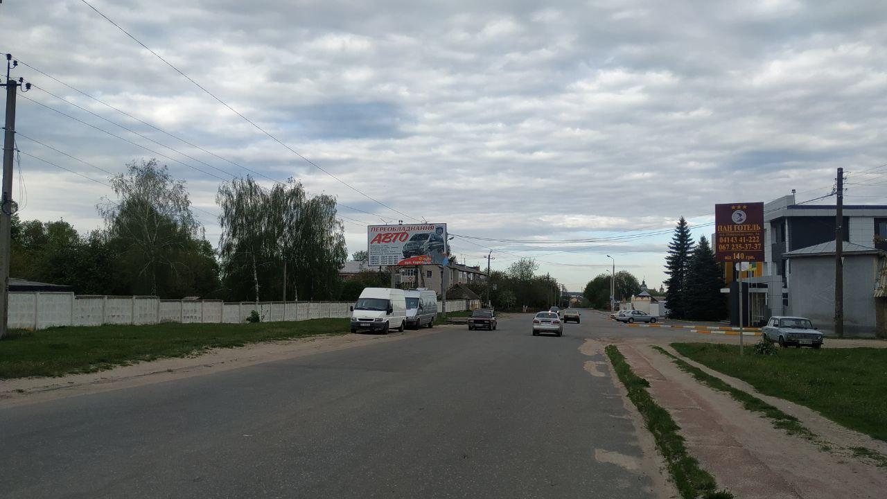 Билборд Бердичев,  ул.Козацкая 64, холодокомбинат "Три медведя"