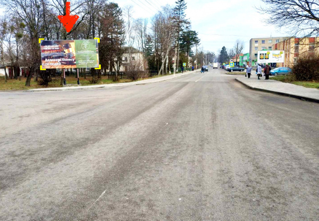 Billboard Radekhiv,  m. Radehiv, st. L'vivs'ka, 54, centr mista, central'na torgova, administrativna st., TC Rukavicka, st. L'vivs'ka 36, na m. Luc'k, m. Cervonograd