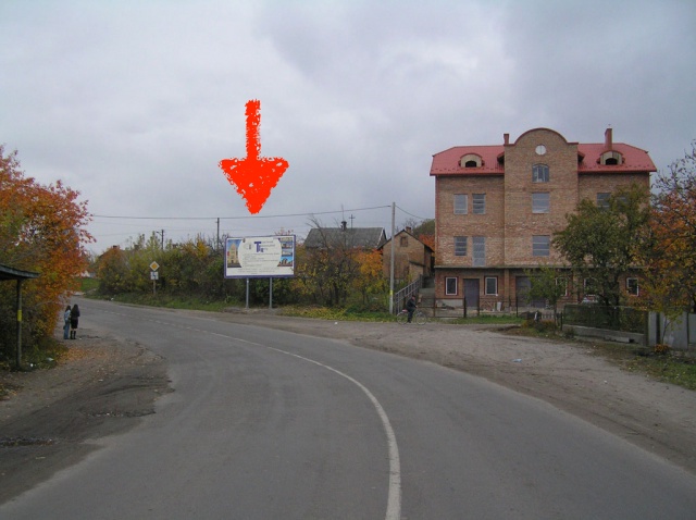 Билборд Жовква,  м. Жовква, вул. Равська, 8 ( зупинка маршрутного транспорту, центр розваг Кіндер Бум, в'їзд в центр із м.Рава-Руська/кордону)