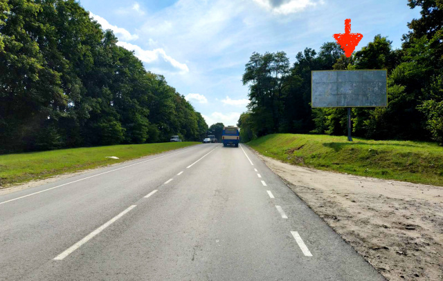 Billboard Mykolayiv (Lviv region),  m. Mikolaiv, L'vivs'ka obl., st. L'vivs'ka, central'nij v'izd vs'ogo transportu v m. Mikolaiv z storoni m. L'viv + zovta vitrozahisna luminescentna ramka, na zavod Ceresit