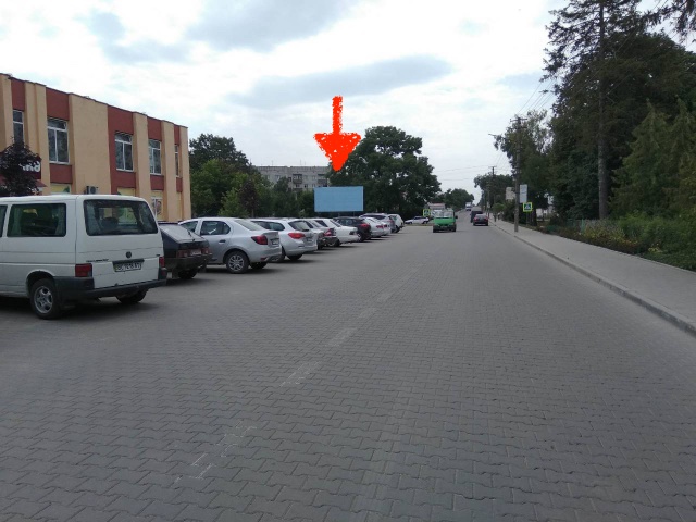 Billboard Radekhiv,  m. Radehiv, st. L'vivs'ka, 31, centr mista, central'na torgova, administrativna st., TC Rukavicka, st. L'vivs'ka 31, na m. L'viv, m. Kamanka - Buz'ka